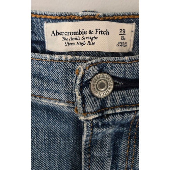 Abercrombie And Fitch Curve Love Ultra High Rise Ankle Straight Ripped Jeans - Picture 6 of 6